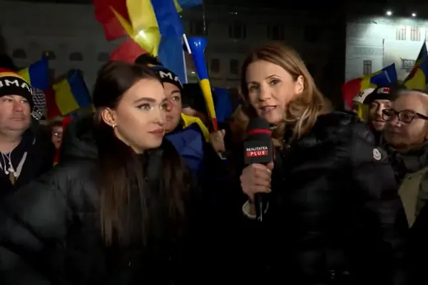Anca Alexandrescu, în mijlocul oamenilor revoltați și disperați de austeritatea lui Bolojan: „Ne-au distrus țara!” - VIDEO