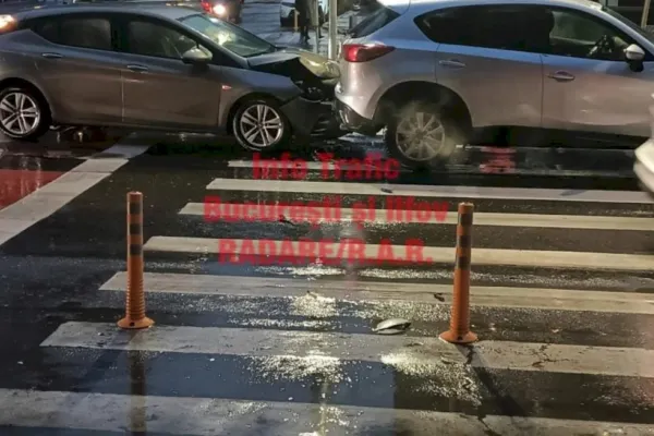 Accident în Capitală. Trafic blocat pe Bulevardul Iuliu Maniu spre A1