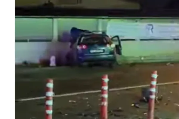 Accident rutier în comuna Blejoi, satul Țânțăreni. Traficul este dat peste cap. Două persoane au ajuns la spital