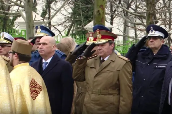Ilie Bolojan fuge din nou de jurnaliști. A plecat de la ceremonie și nu a dat declarații