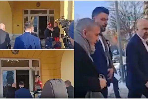 Ilie Bolojan, huiduit pentru a doua zi consecutiv. Protest la Botoșani, după scandalul de la Iași. Premierul a fugit pe ușa din spate-VIDEO