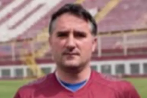 Fostul fotbalist Nicolae Stanciu, implicat într-un accident rutier în Capitală: acesta s-ar fi urcat băut la volan. Scandal cu poliția - SURSE