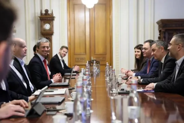 Sorin Grindeanu, după discuțiile cu delegația băncii americane JP Morgan: ”Stimularea economiei este esențială, mai ales în actualul context socio-economic”