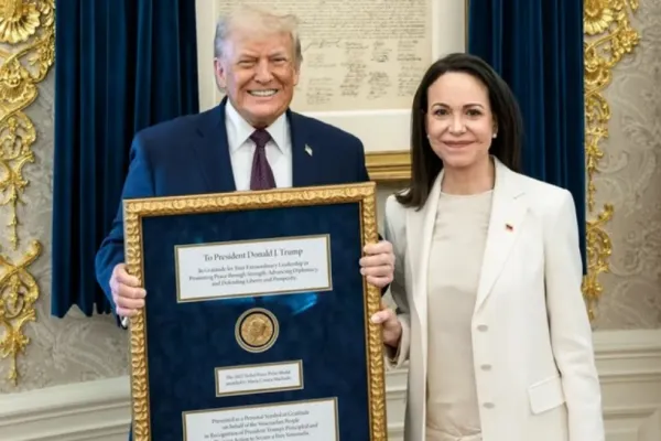 Corina Machado îi conferă simbolic titlul de laureat Nobel președintelui Trump