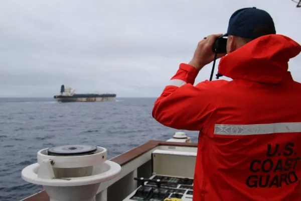 Tensiuni la cote maxime între Washington și Moscova. Soarta petrolierului Marinera ar putea declanșa o criză diplomatică majoră