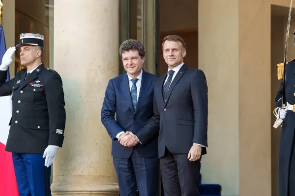 Anca Alexandrescu: „România nu contează. Nicușor și-a făcut conferință singur, la ambasada României, liderii UE, separat la Palatul Elysee”