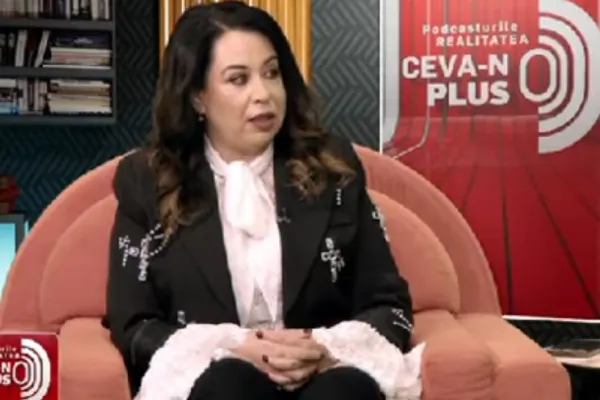 Podcasturile REALITATEA - Ceva-n PLUS. Oana Roman face dezvăluiri la Realitatea Plus, despre relația cu tatăl său: "Am învățat de la el disciplina"
