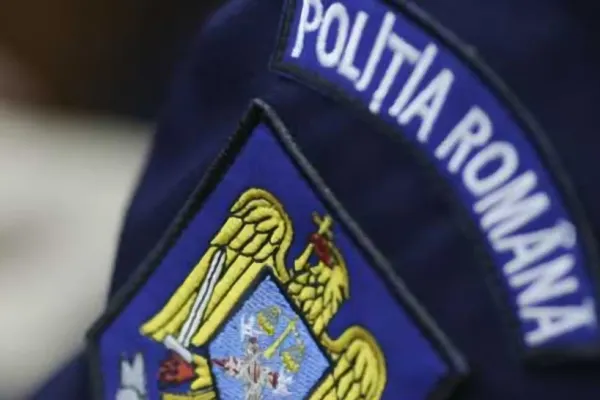 Un bărbat din Botoșani a sunat la 112, i-a jignit pe operatori și apoi a amenințat că dă foc blocului. Ce a pățit după ce polițiștii i-au bătut la ușă