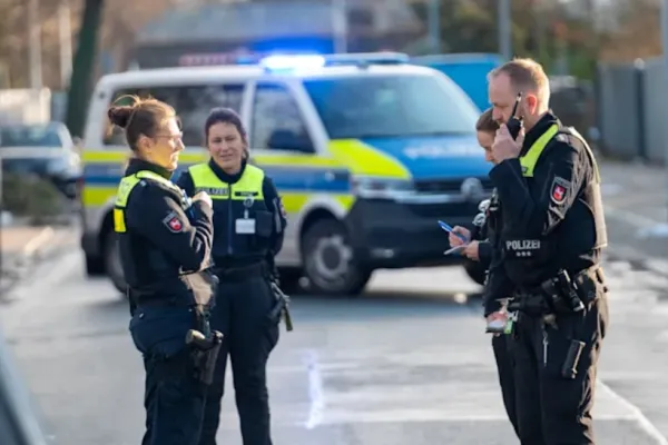 Îngrijitor român, căutat de poliția din Germania. Individul a jefuit doi bătrâni de 90 și 91 de ani de care trebuia să aibă grijă
