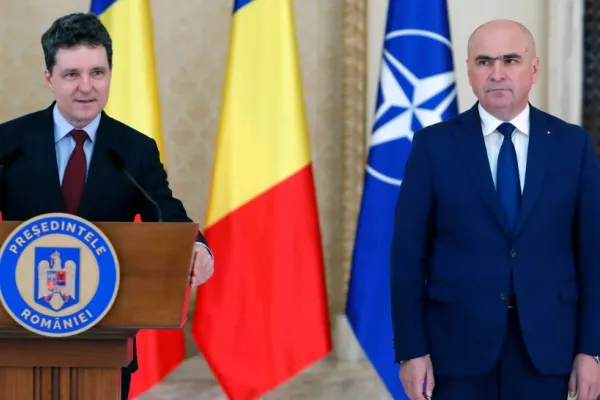 Se conturează suspendarea lui Nicușor Dan și demisia lui Ilie Bolojan. Câte semnături s-au strâns până în prezent
