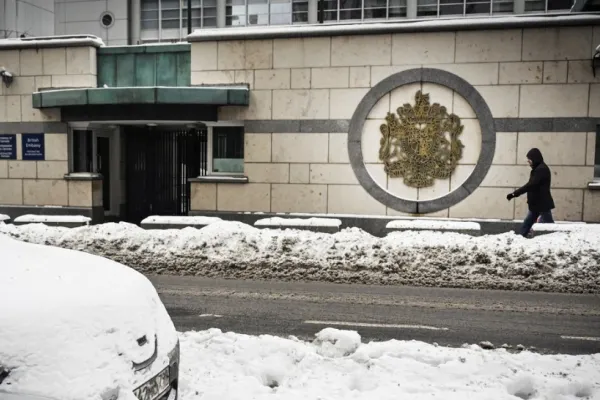 Se ascut săbiile între Rusia și Marea Britanie. Un diplomat britanic la Moscova a fost prins că spionează. Ce decizie a luat FSB