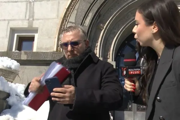 Scandalul deszăpezirii în Sectorul 1. Avocatul Romprest pasează vina consilierilor și refuză să dea explicații