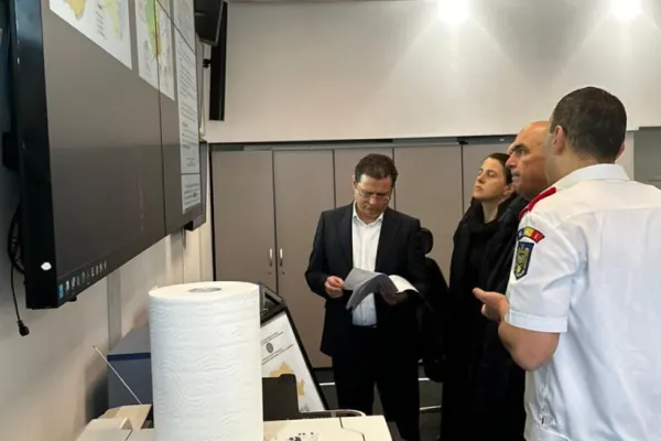 Premierul Ilie Bolojan, la Centrul Național de Conducere Integrată al MAI: Situația este sub control, fără victime sau cazuri critice