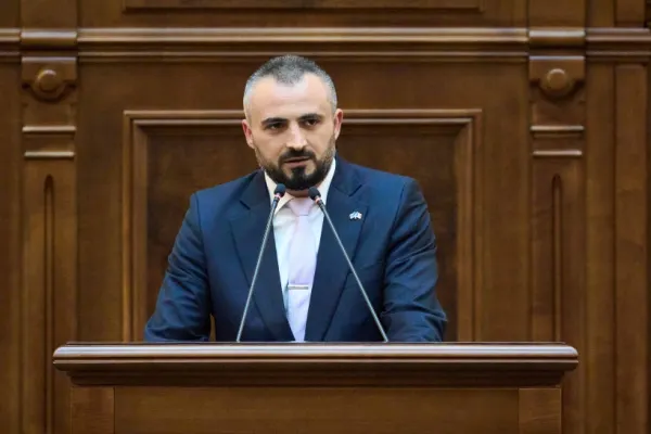 Nicolae Vlahu (senator AUR): „Justiția constituțională nu se apără prin discursuri politice!”