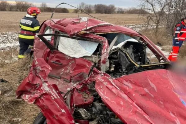 Accident rutier mortal pe DN1D, în Prahova: un autoturism a intrat pe contrasens și s-a izbit de un TIR
