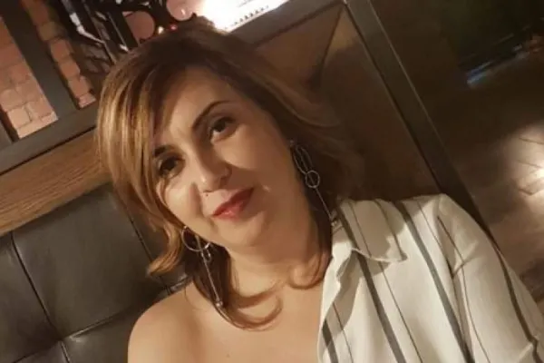 Noi detalii în cazul crimei din Arad! Laura Crișan a fost dată în judecată de propria fiică. Femeia este acuzată că și-a ucis tatăl