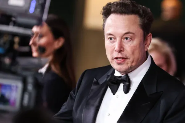 Emisarul lui Putin și Elon Musk au redistribuit raportul Congresului American pe paginile lor. Cum a reacționat miliardarul la documentul privind alegerile din România