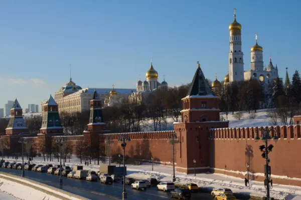 Kremlinul răspunde cu ironie acuzațiilor de legături ale lui Epstein cu Moscova