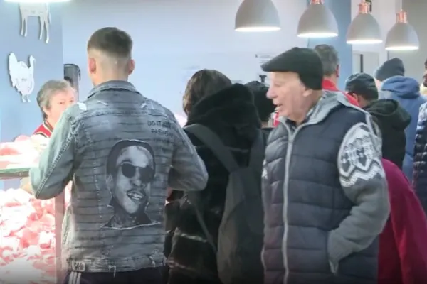Magazinele au profitat de creșterea TVA și au mărit prețurile. Ce urmează?