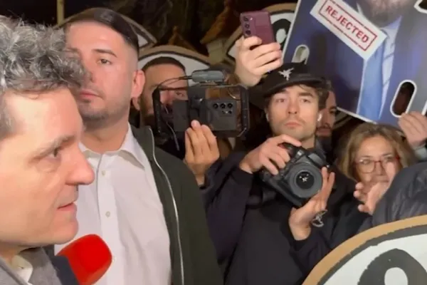 Nicușor Dan, scandal total cu reziștii care l-au susținut: "Nu stau în puf acum, vom vorbi"