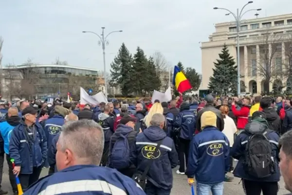 Minerii vor să se întâlnească cu Nicușor Dan. Angajații CE Oltenia cer intervenția președintelui pentru stoparea concedierilor 
