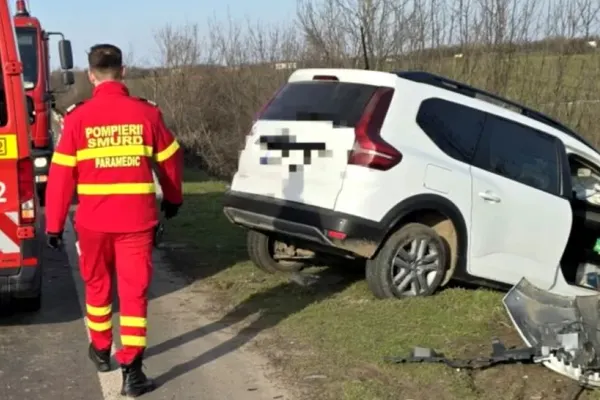 Accident grav pe DN6, în Galați: Un șofer a murit pe loc, iar altul a fost extras dintre fiare de pompieri
