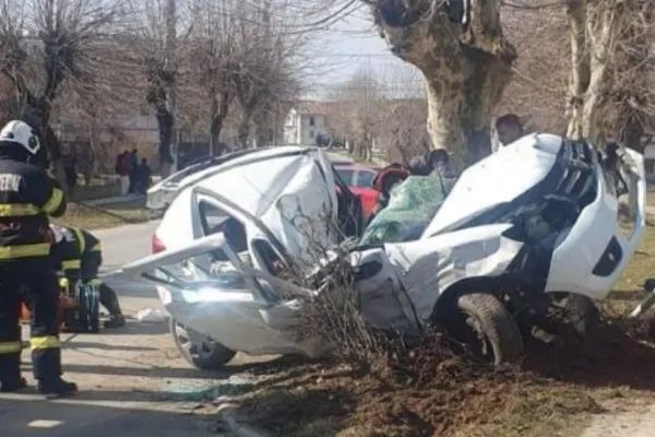 Tânăr de 18 ani, fără permis, mort într-un accident în Brașov. Doi minori de 13 ani, răniți