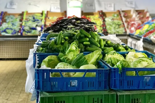Alimentele de bază se pot scumpi iar de luna viitoare. Plafonarea expiră și nu se știe dacă va fi implementat noul mecanism