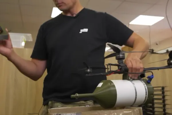 Ce drone folosește Ucraina și ce va asambla în România? VIDEO