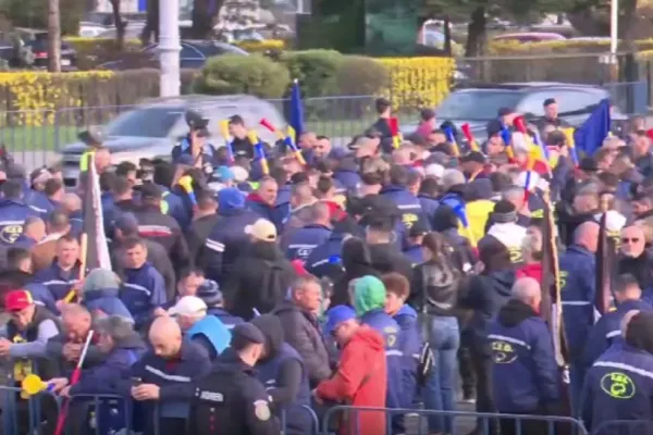Minerii ies din nou în stradă. Oamenii cer o întâlnire cu Nicușor Dan, dar nu primesc răspuns