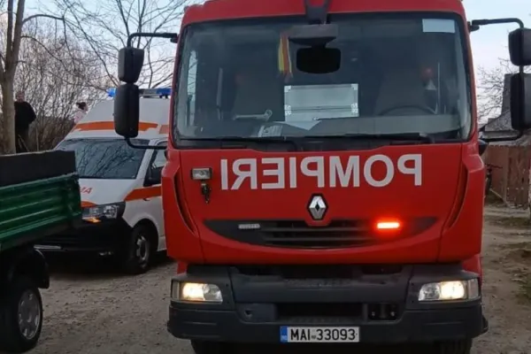 Accident tragic în Neamț. Un bărbat de 55 de ani a murit strivit de o remorcă în propria gospodărie