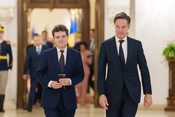 Nicușor Dan se întâlnește joi cu Mark Rutte, la sediul NATO. Creşterea securităţii României cu sprijinul Alianței, pe agenda discuților