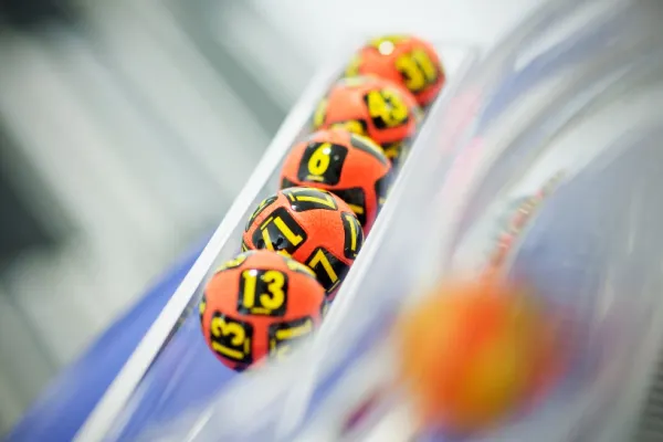 Trageri LOTO joi, 19 martie: premii de peste 58 de milioane de lei la Joker și peste 8 milioane la Loto 6/49