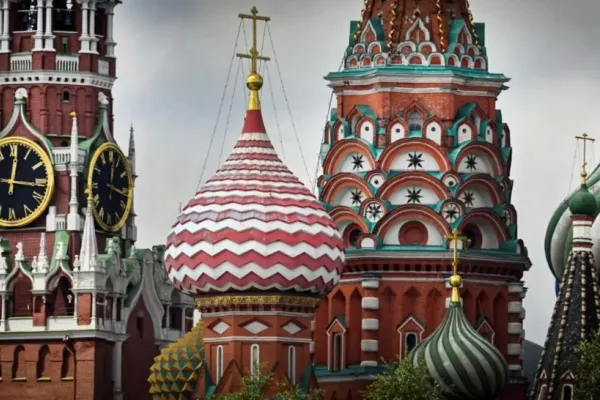 Rusia vrea să se așeze la masa negocierilor dintre Iran și SUA și îi acuză pe americani că „gestionează foarte prost situația"