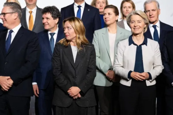 Giorgia Meloni, Nicușor Dan și alți 8 lideri europeni pun frână planului de energie verde al Ursulei von der Leyen: „Risc existențial pentru industrie”