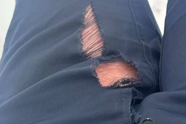 Controverse privind uniformele polițiștilor: Sindicatul Europol reclamă calitatea pantalonilor, Poliția Română respinge acuzațiile