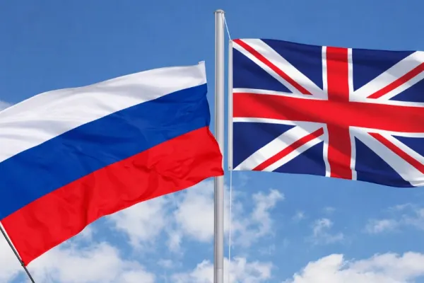 Un consilier de la Kremlin amenință cu atacuri "din surse necunoscute" asupra fabricilor britanice de drone pentru Ucraina