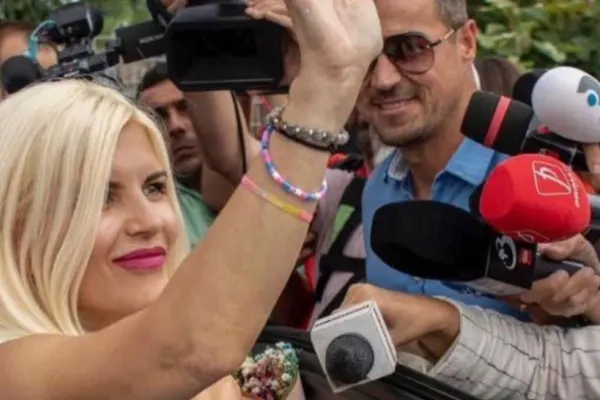Elena Udrea reacționează după decizia instanței de ridicare a licenței postului de televiziune Realitatea Plus: „Când statul începe să decidă cine are voie să vorbească și cine nu”