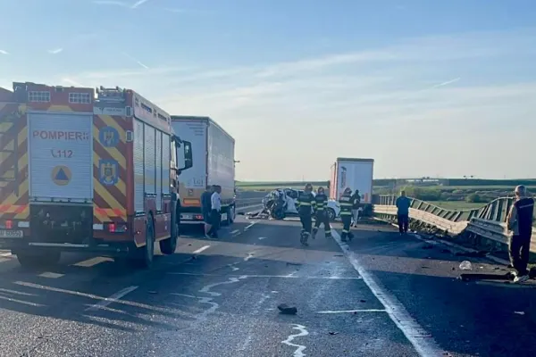 Accident MORTAL pe A1, spre Arad: un autoturism spulberat de un TIR. Momentul teribil, surprins de camera de bord - VIDEO