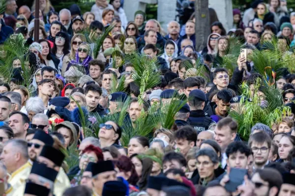 Pelerinajul de Florii din București. MAI a mobilizat polițiștii și jandarmi pentru menținerea ordinii publice
