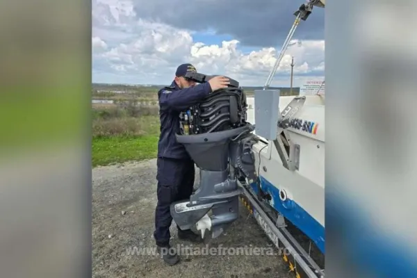 Motor de barcă căutat de autoritățile din Norvegia, descoperit la Tulcea. Dosar penal deschis de polițiștii de frontieră