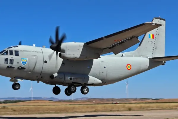 Aeronava Spartan, în care Nicușor Dan a spus că a stat izolat, a fost modernizată. Oficialii vor avea acces la internet și comunicații permanente extinse