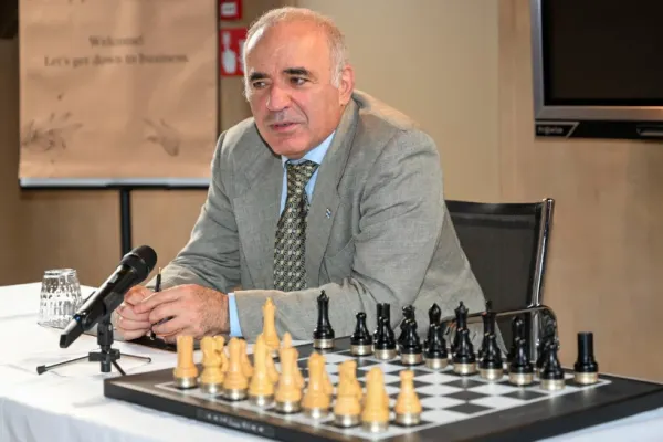 Kasparov lansează un avertisment dur: „Putin va extinde războiul în Europa. Este ca un cancer”