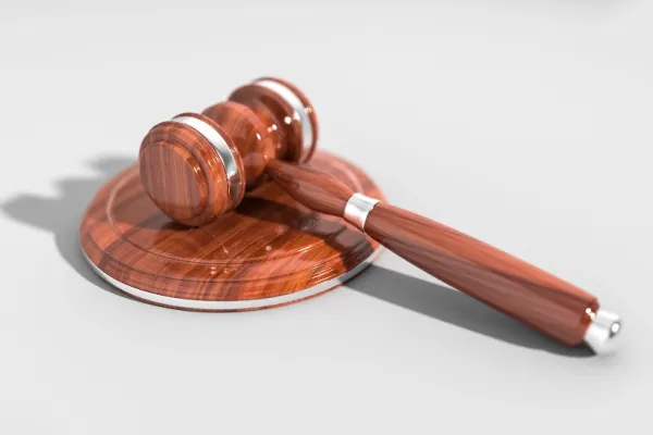 Italia, condamnată la CEDO după clasarea unui dosar de viol. Victima va primi despăgubiri de aproape 60.000 de euro