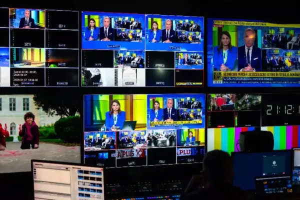 Victorie pentru  Realitatea PLUS: Curtea de Apel București a suspendat decizia CNA de ridicare a licenței postului. Televiziunea Poporului NU se închide
