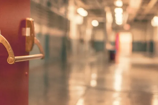 Alertă într-un spital de copii din Europa: secție evacuată după apariția unui focar suspect