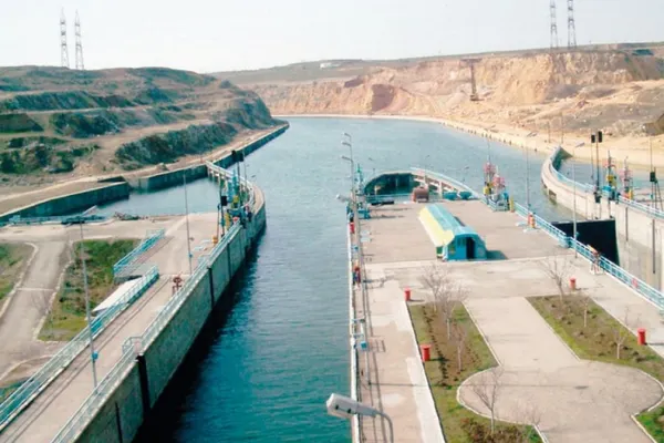 Blocaj pe Dunăre: 50 de nave așteaptă să intre prin Sulina. România și Ucraina caută soluții pentru fluidizarea traficului