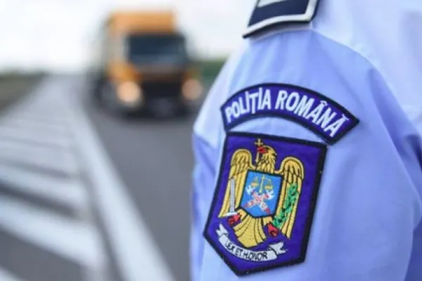 Accident în Maramureș, între un autoturism și un autocar. O femeie și fiica sa de 7 ani au fost rănite
