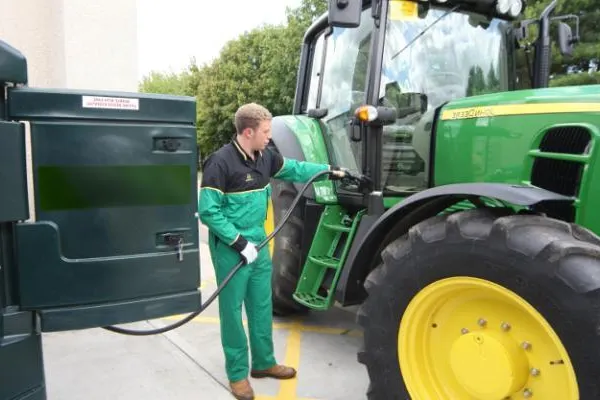 AUR propune ca fermierii să beneficieze direct de acciza redusă la motorină