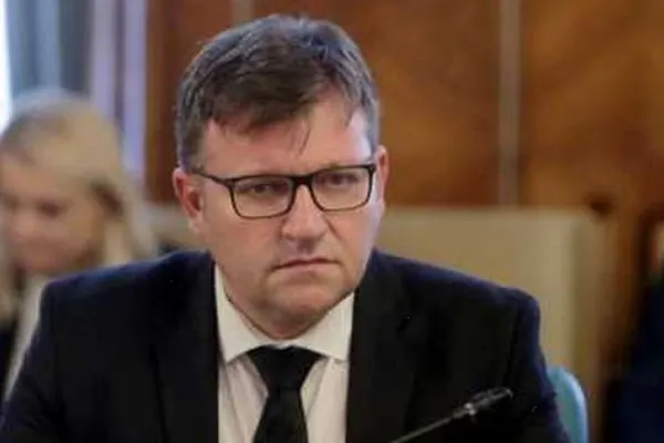 Marius Budăi, critici dure pe Facebook: Politicile lui Ilie Bolojan au dus economia „în genunchi”